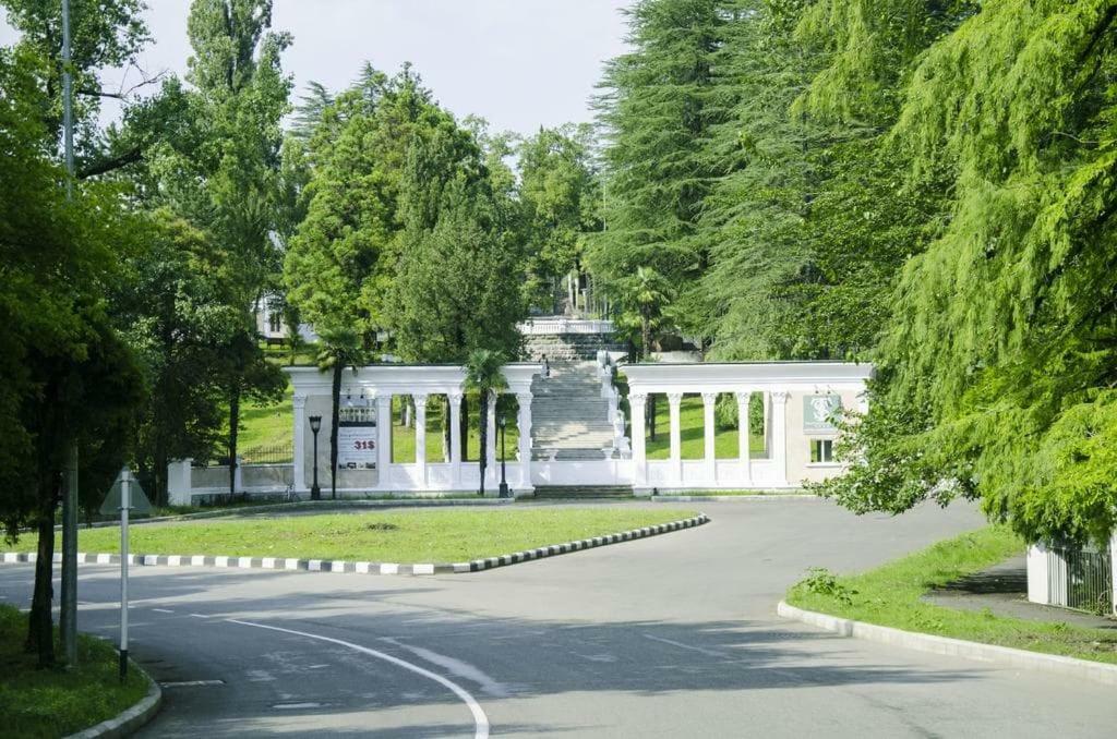 Сибиряк Tskaltubo Exterior foto